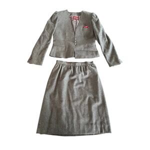 Vintage Sasson Wool Paris New York Matching Set Blazer Two Skirts Grey Red Sz 10